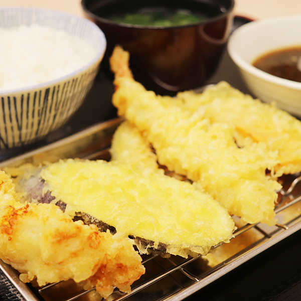 天ぷら盛り合わせ定食