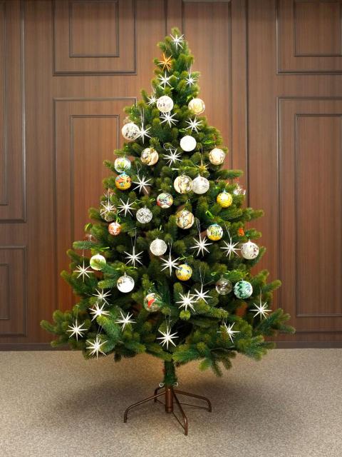 キニナルッ 大人気 グローバルトレード社のクリスマスツリーが販売開始 キニナルっ タウン情報まつやま Com